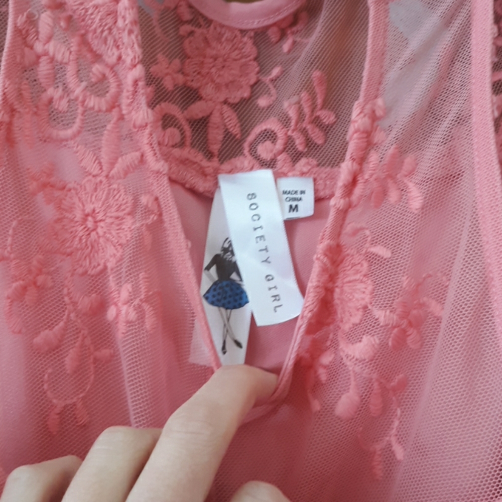 Society girl, lace super cute Women's top. - Picture 5 of 5